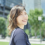 笑顔の女性
